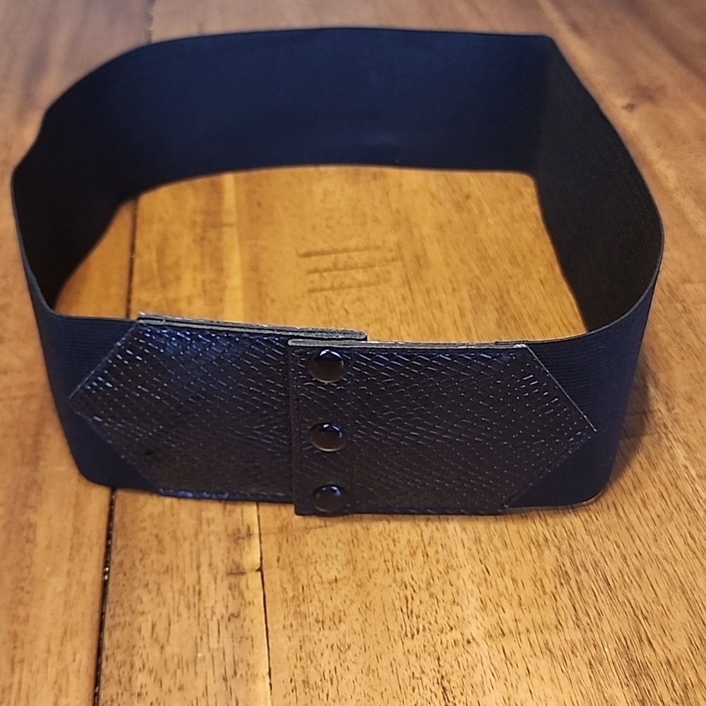 BLACK SNAP FRONT WIDE BELT - Picture 4 of 4